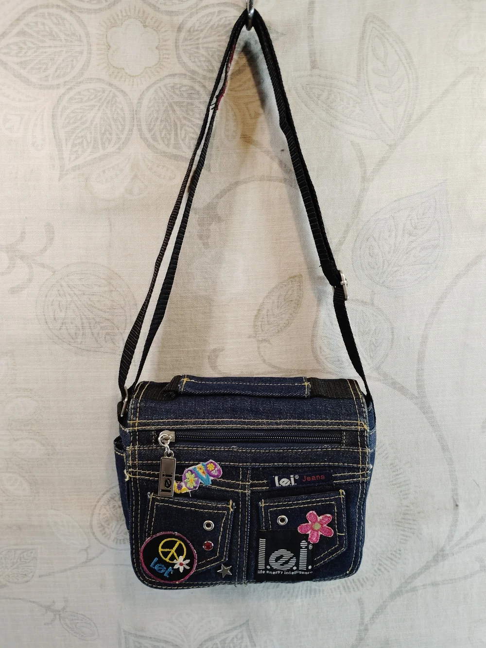 lei Vintage Dark Blue Denim Crossbody Bag with Colorful Floral Patches